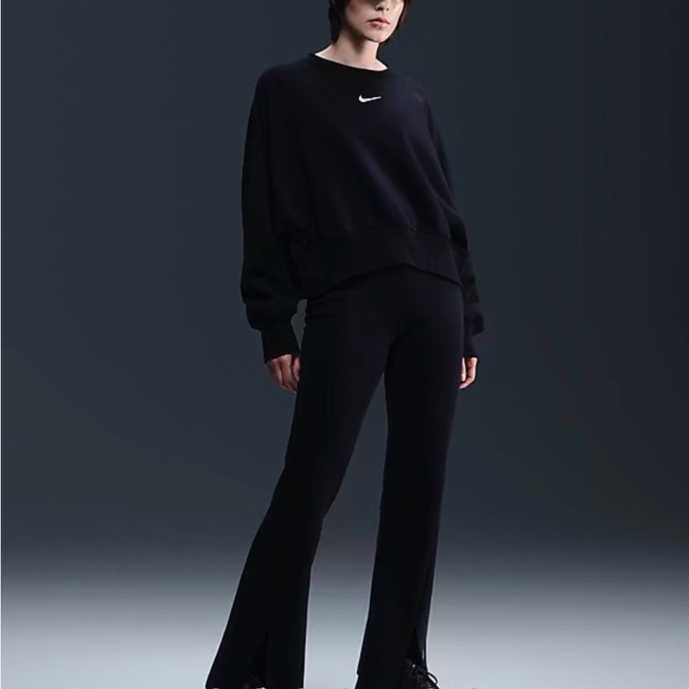 Nike Sportswear Phoenix Fleece Oversized Crewneck – Women’s XS– Black